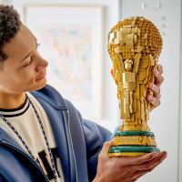 LEGO® Editions 43020 Официален трофей на Световното първенство на ФИФА (2)