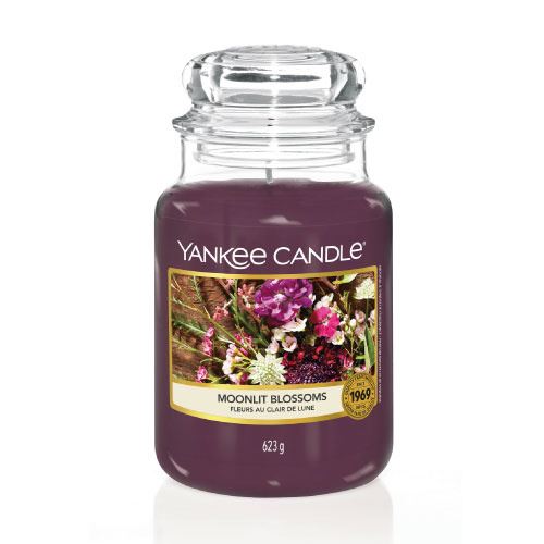 Yankee Candle Moonlit Blossoms ароматна свещ 623 гр