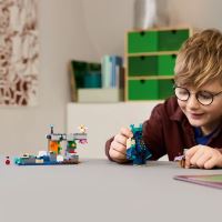 LEGO® Minecraft®  21274 Среща с Пазача (4)